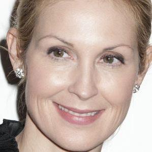 Age Of Kelly Rutherford biography