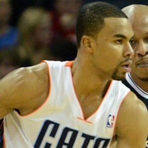 Age Of Ramon Sessions biography