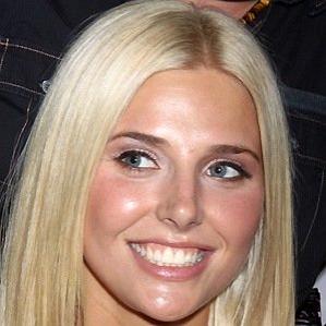 Age Of Karissa Shannon biography