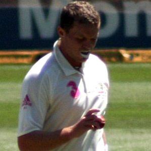 Age Of Peter Siddle biography