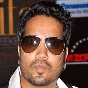 Age Of Mika Singh biography