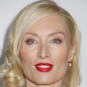 Age Of Victoria Smurfit biography