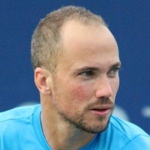 Age Of Bruno Soares biography