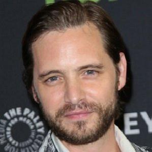 Age Of Aaron Stanford biography