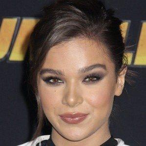 Age Of Hailee Steinfeld biography