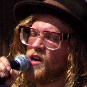 Age Of Allen Stone biography