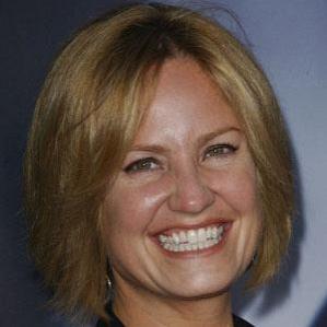 Age Of Sherry Stringfield biography
