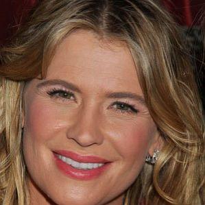 Age Of Kristy Swanson biography
