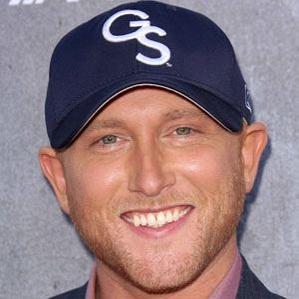 Age Of Cole Swindell biography