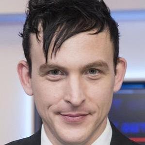 Age Of Robin Lord Taylor biography