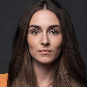 Age Of Annamarie Tendler biography