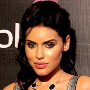 Age Of Gizele Thakral biography