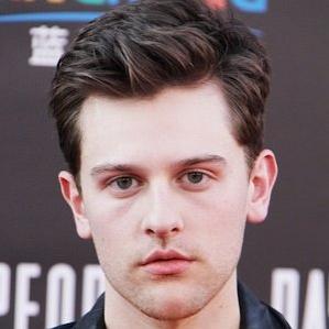 Age Of Travis Tope biography