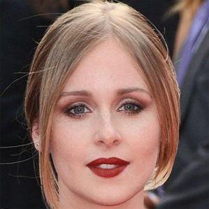 Age Of Diana Vickers biography