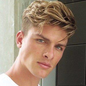 Austin Victoria – Age, Bio, Personal Life, Family & Stats - CelebsAges