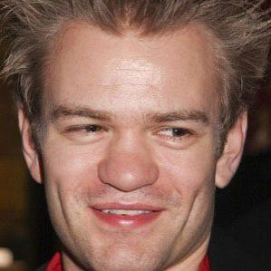 Age Of Deryck Whibley biography