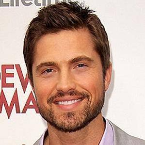Age Of Eric Winter biography