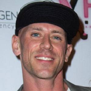 Age Of Johnny Sins biography