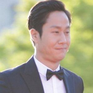 Age Of Jung Woo biography